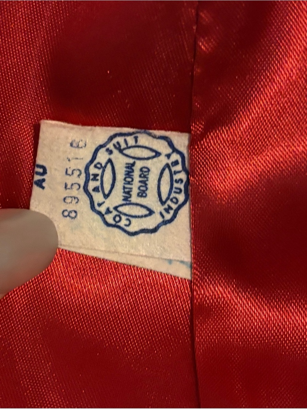 Vintage Deep Red Velvet Hooded Cape Cloak Satin Lined - Picture 10 of 16